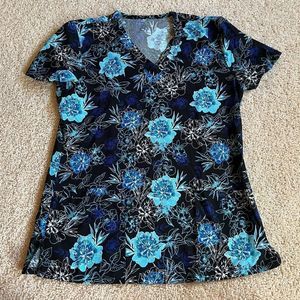 Blue flower scrub top size small